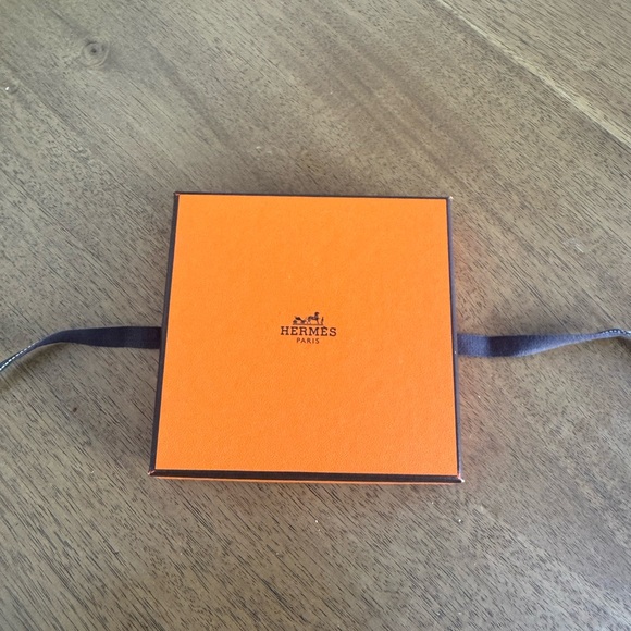 Hermès 20cm Ex-Libris Carriage Pocket Square - Picture 3 of 7